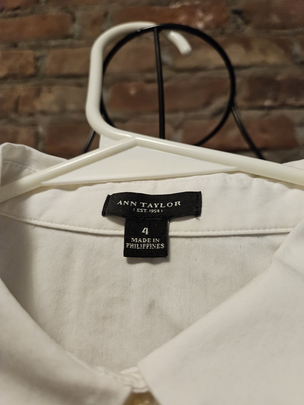 Ann Taylor White Cotton Blend  Button-Up Shirt With Modified Peplum Size 4